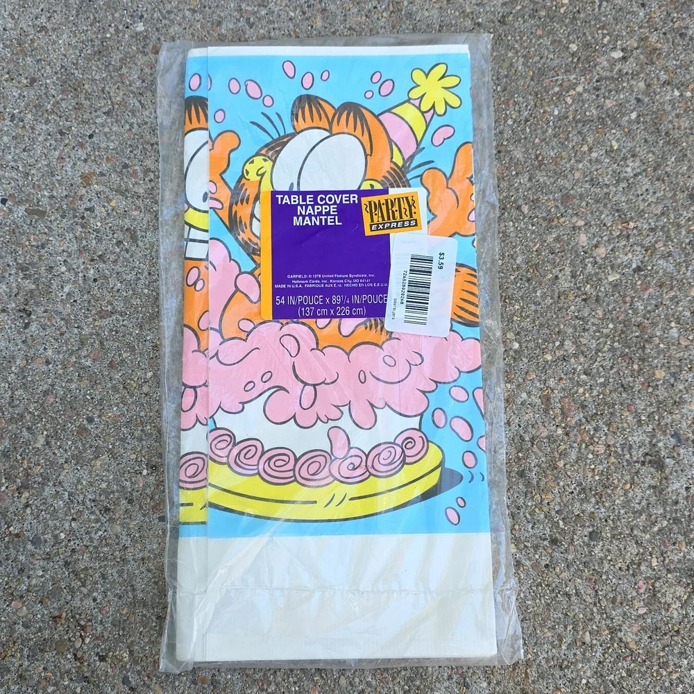 New Vintage Garfield Hallmark Party Express Happy Birthday Table Cover 54 X 89
